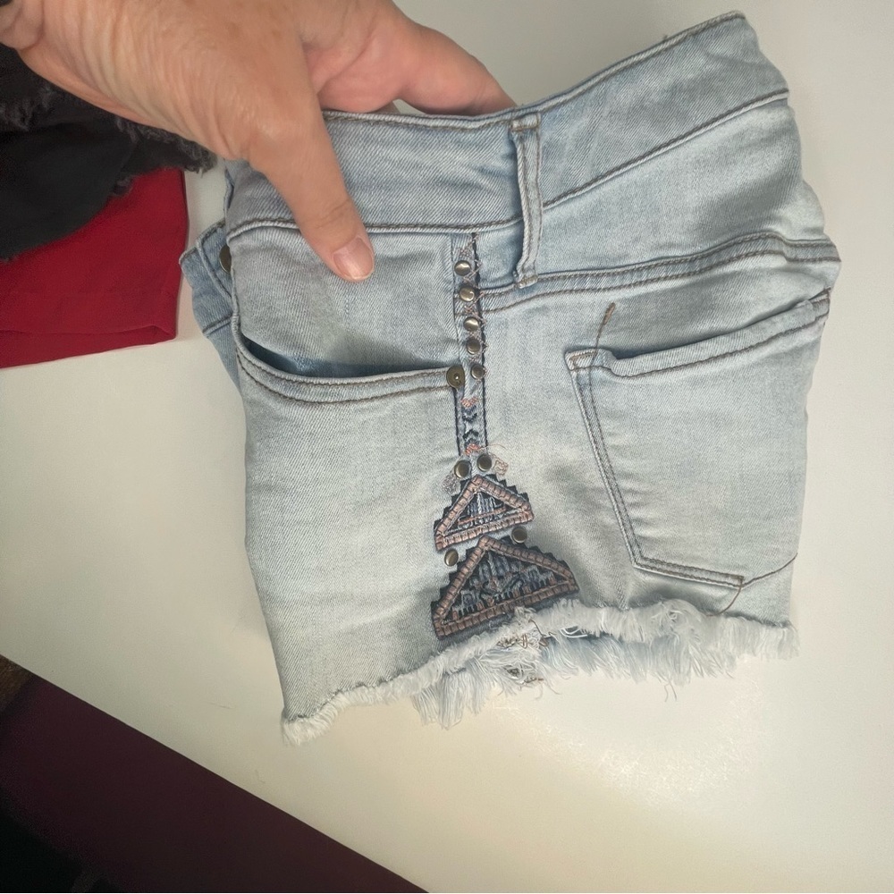 Mossimo High Rise Jean Short Embroidered Bohemian Style - Picture 10 of 16